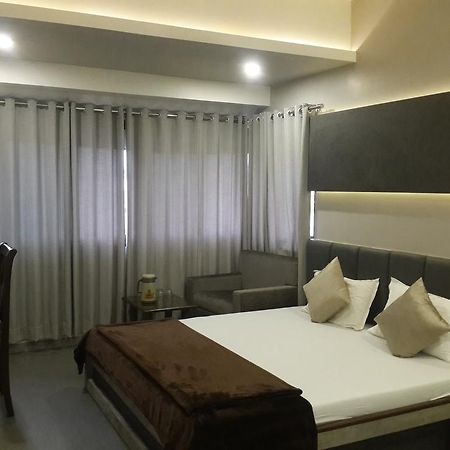 Hotel Oasis Mumbai Kültér fotó