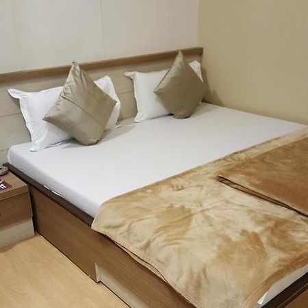 Hotel Oasis Mumbai Kültér fotó