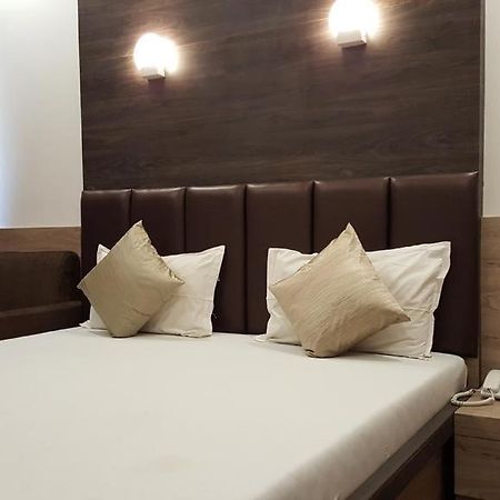 Hotel Oasis Mumbai Kültér fotó