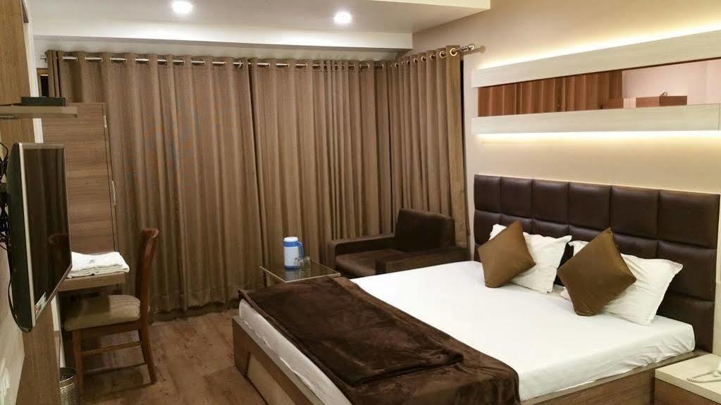 Hotel Oasis Mumbai Kültér fotó