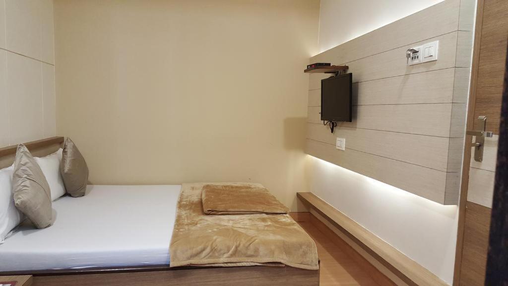 Hotel Oasis Mumbai Kültér fotó